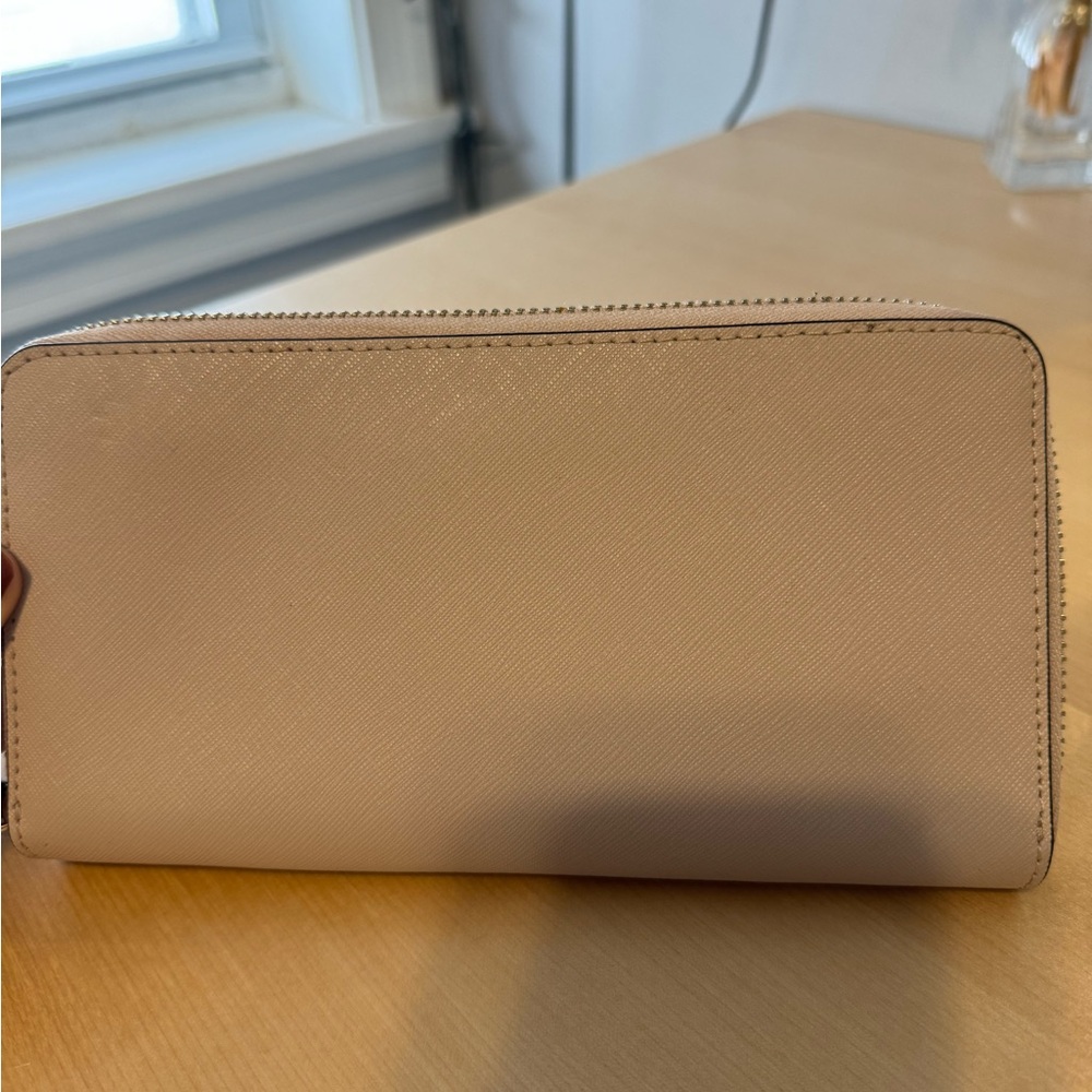 Kate Spade Wallet - Picture 2 of 3